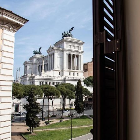 The Best Rent - Apartment With A View On Altare Della Patria Рим Екстер'єр фото